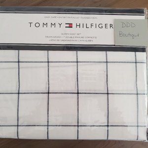Tommy Hilfiger Blue White Queen Sheet Set 4 pc